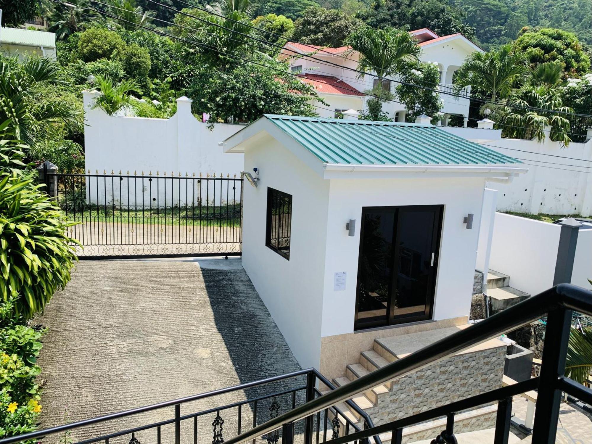 Oceanic View Apartments Бо-Валлон Экстерьер фото